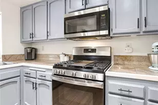 7100 Balboa Blvd, Lake Balboa, CA 91406 - Photo 11