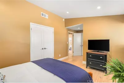 20516 Aetna Street, Woodland Hills, CA 91367 - Photo 31