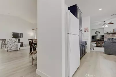 43353 Honeybee, Lancaster, CA 93536 - Photo 5