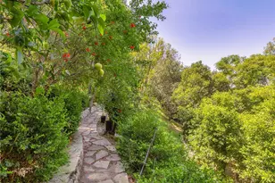 1825 Altivo Way, Echo Park, CA 90026 - Photo 63