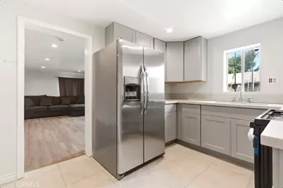 261 S Muscott, San Bernardino, CA 92410 - Photo 9