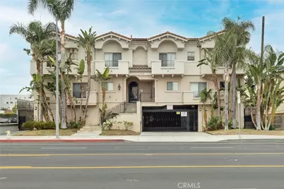 7124 Woodman, Van Nuys, CA 91405 - Photo 1