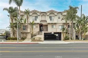7124 Woodman, Van Nuys, CA 91405 - Photo 1