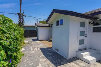 3123 Hyde Park Boulevard, Los Angeles, CA 90043 - Photo 21