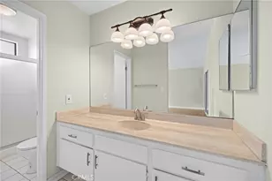 10831 Roycroft, Los Angeles, CA 91352 - Photo 19