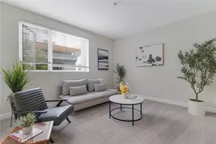 21301 Erwin St, Woodland Hills, CA 91367 - Photo 19