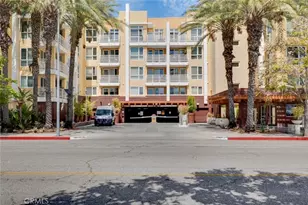 21301 Erwin St, Woodland Hills, CA 91367 - Photo 45