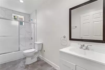 835 E 33rd Street, Los Angeles, CA 90011 - Photo 19