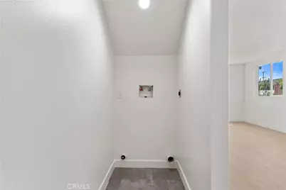 835 E 33rd Street, Los Angeles, CA 90011 - Photo 21