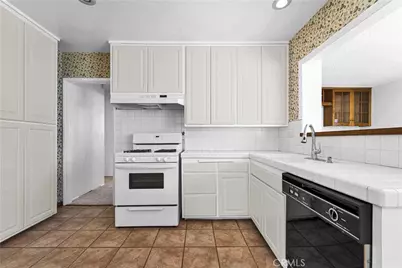 10248 Mather, Sunland, CA 91040 - Photo 7