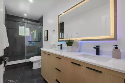 2115 W Clark Avenue, Burbank, CA 91506 - Photo 33