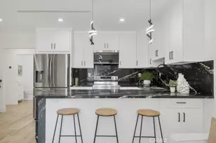 2115 W Clark Ave, Burbank, CA 91506 - Photo 31