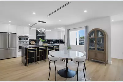 2115 W Clark Avenue, Burbank, CA 91506 - Photo 3