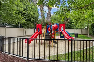 14840 Maple Terrace, Los Angeles, CA 91402 - Photo 27