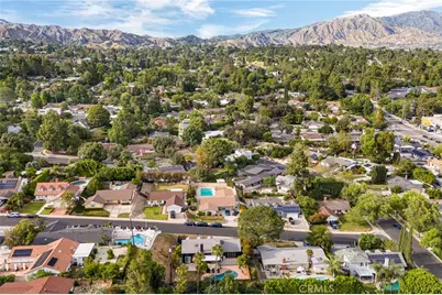 17052 Barneston, Granada Hills, CA 91344 - Photo 53