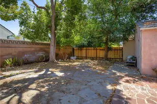 324 N Brighton St, Burbank, CA 91506 - Photo 33