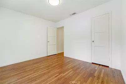 5759 Hazeltine, Van Nuys, CA 91401 - Photo 11