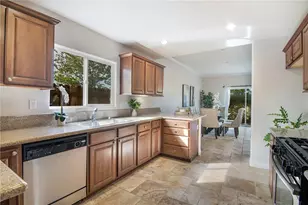 14059 Carlton Ln, Sylmar, CA 91342 - Photo 17