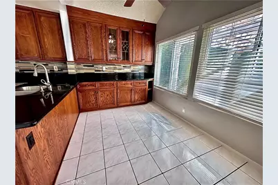 10 Bluff Point Circle, Phillips Ranch, CA 91766 - Photo 21