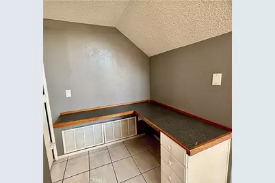 10 Bluff Point Circle, Phillips Ranch, CA 91766 - Photo 9