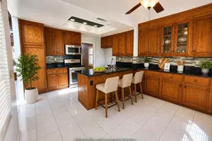 10 Bluff Point Cir, Phillips Ranch, CA 91766 - Photo 17