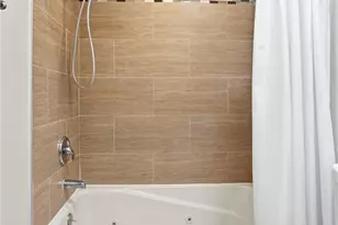 557 E San Jose Ave, Burbank, CA 91501 - Photo 21