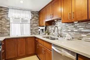 557 E San Jose Ave, Burbank, CA 91501 - Photo 5