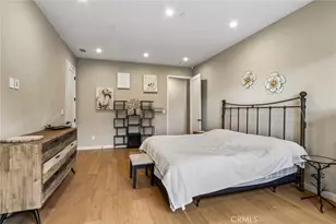 17812 Bromley Ct, Encino, CA 91316 - Photo 25