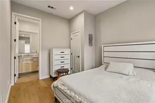 17812 Bromley Ct, Encino, CA 91316 - Photo 19