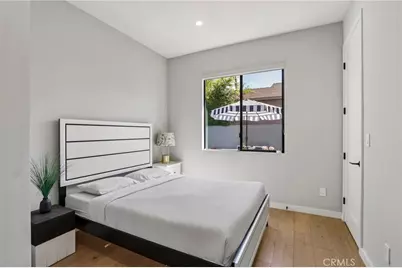 17812 Bromley Court, Encino, CA 91316 - Photo 29