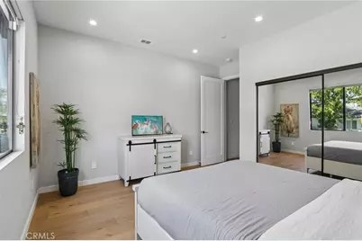 17812 Bromley Court, Encino, CA 91316 - Photo 33