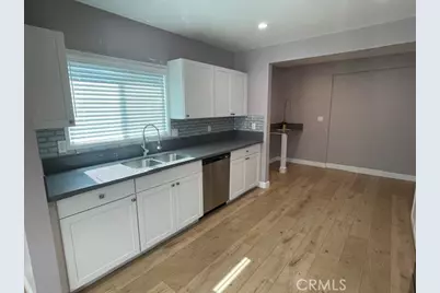 10802 Crockett Street, Los Angeles, CA 91352 - Photo 9