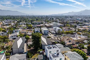 5743 Case, North Hollywood, CA 91601 - Photo 55