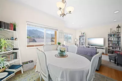 626 E Orange Grove Avenue #301, Burbank, CA 91501 - Photo 7