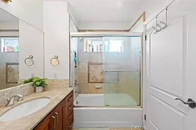 626 E Orange Grove Avenue #301, Burbank, CA 91501 - Photo 19