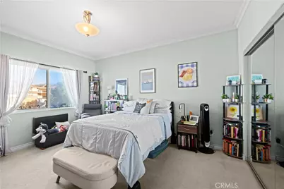 626 E Orange Grove Avenue #301, Burbank, CA 91501 - Photo 17