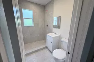 125 W Chestnut St, Glendale, CA 91204 - Photo 5