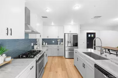 1713 N Pepper, Burbank, CA 91505 - Photo 11
