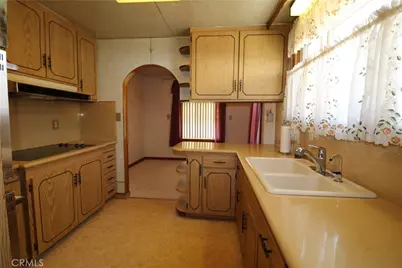 10014 Leona, Tujunga, CA 91042 - Photo 5
