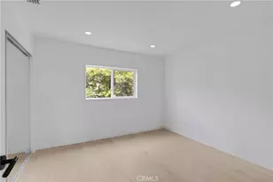 8330 Outland View Dr, Los Angeles, CA 91352 - Photo 27