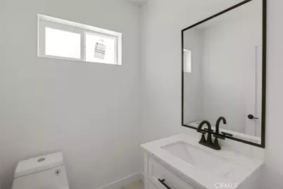 8330 Outland View Drive, Los Angeles, CA 91352 - Photo 23