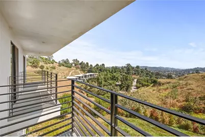 1479 Highgate, Los Angeles, CA 90042 - Photo 13