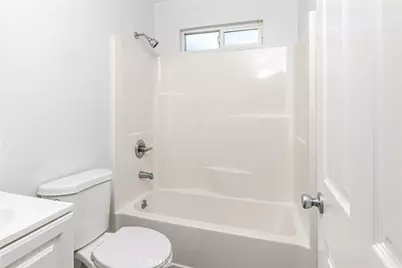 2421 S Cloverdale Avenue, Los Angeles, CA 90016 - Photo 37