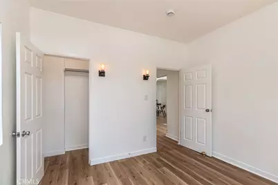 2421 S Cloverdale Avenue, Los Angeles, CA 90016 - Photo 17