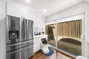 612 Wilcox Ave, Los Angeles, CA 90004 - Photo 11