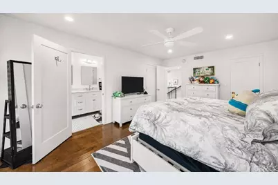 612 Wilcox Avenue, Los Angeles, CA 90004 - Photo 17