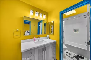 612 Wilcox Ave, Los Angeles, CA 90004 - Photo 43