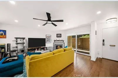 612 Wilcox Avenue, Los Angeles, CA 90004 - Photo 11
