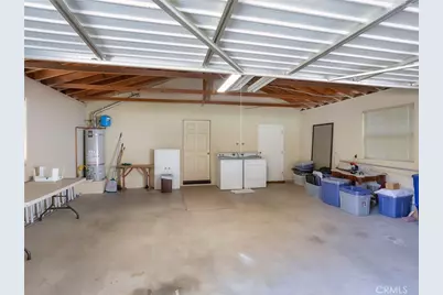 921 E Elmwood Avenue, Burbank, CA 91501 - Photo 23
