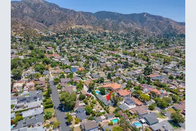 921 E Elmwood Avenue, Burbank, CA 91501 - Photo 45